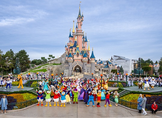 ΜΑΓΙΚΟΣ ΚΟΣΜΟΣ ΤΗΣ DISNEYLAND 5ημ ΔΕΚΕΜΒΡΙΟΣ (P8)